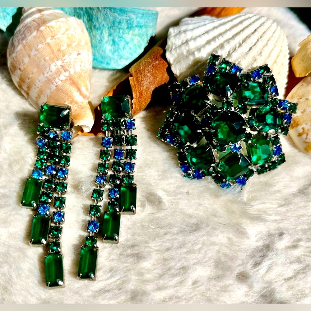 Art Deco Brooch & Dangle Earring Set